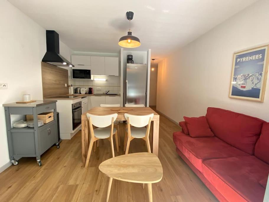 T3 Centre Ville Avec Parking, Balcon Et Wifi. 5P. Cauterets Εξωτερικό φωτογραφία