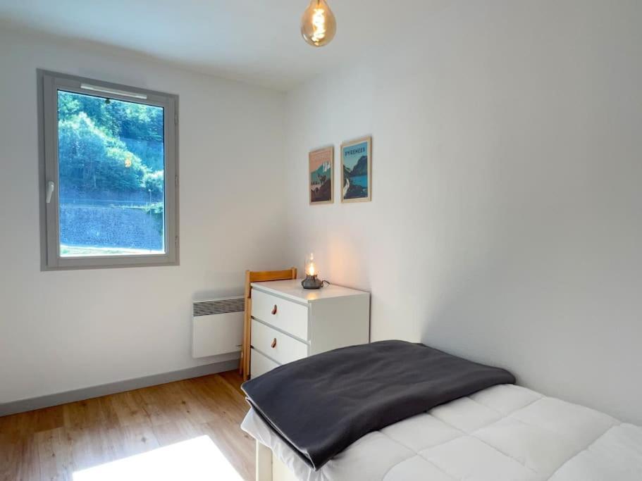 T3 Centre Ville Avec Parking, Balcon Et Wifi. 5P. Cauterets Εξωτερικό φωτογραφία