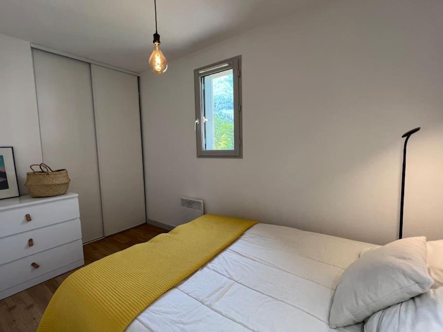 T3 Centre Ville Avec Parking, Balcon Et Wifi. 5P. Cauterets Εξωτερικό φωτογραφία